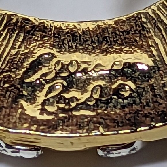 Vintage Gold & Silver Wreath Brooch Pin With Bow Design 1.5" Christmas - Picture 3 of 3